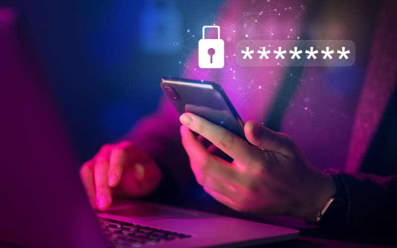 Smartphone cyber security - Cybersecurity and mobile applications: how to stay safe and secure ...